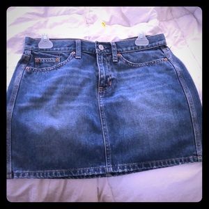 Gap denim skirt!